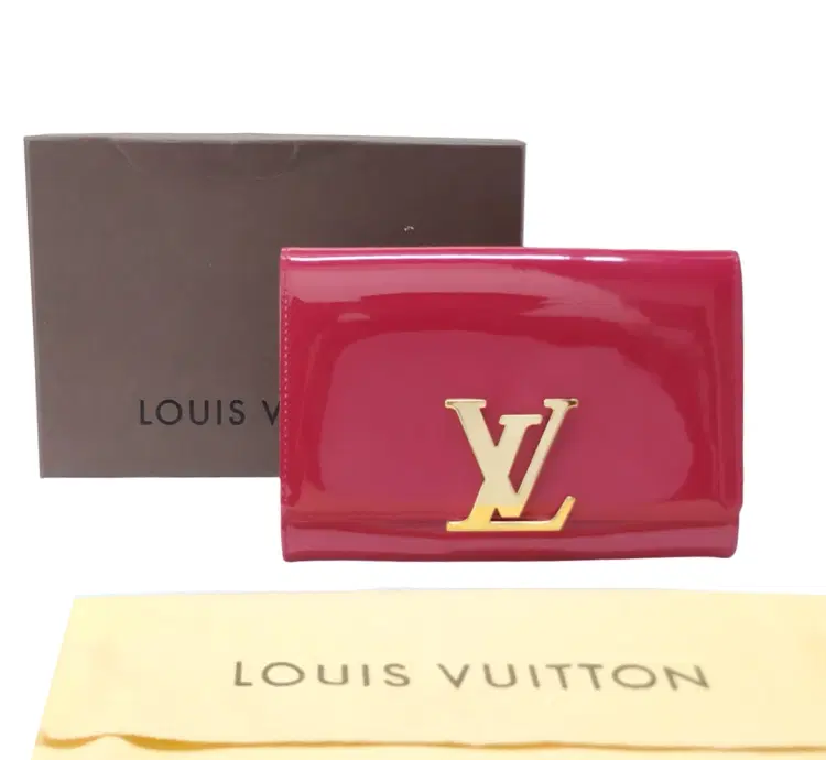 Louis Vuitton Vernis Leather Louise East West Clutch-Hover-Image