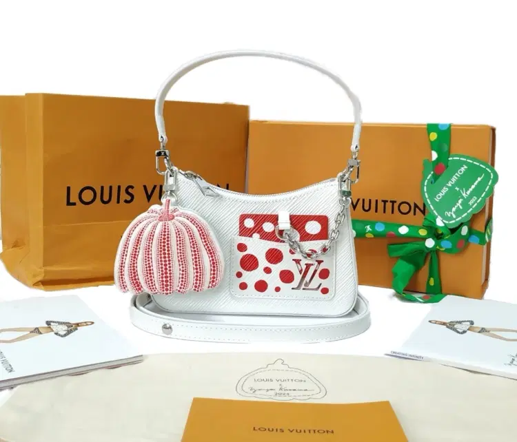 Louis Vuitton LV x YK Marellini Infinity Dots White Epi Leather Shoulder Bag-Hover-Image