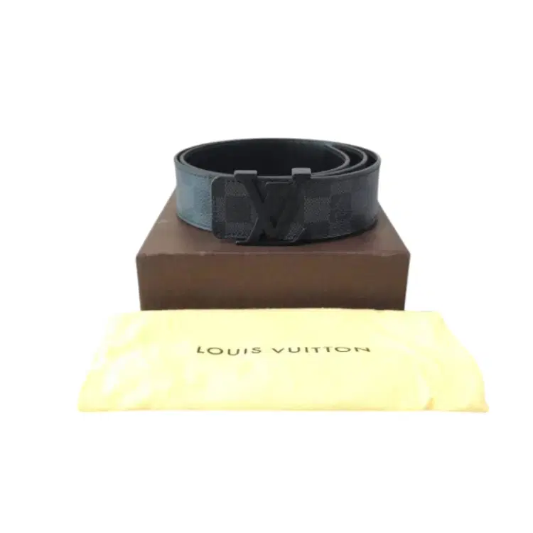 Louis Vuitton LV Initiales 40mm Reversible Belt-Hover-Image