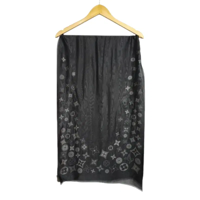 Louis Vuitton Black/ Grey Silk Acetate Monogram St Petersbourg Stole