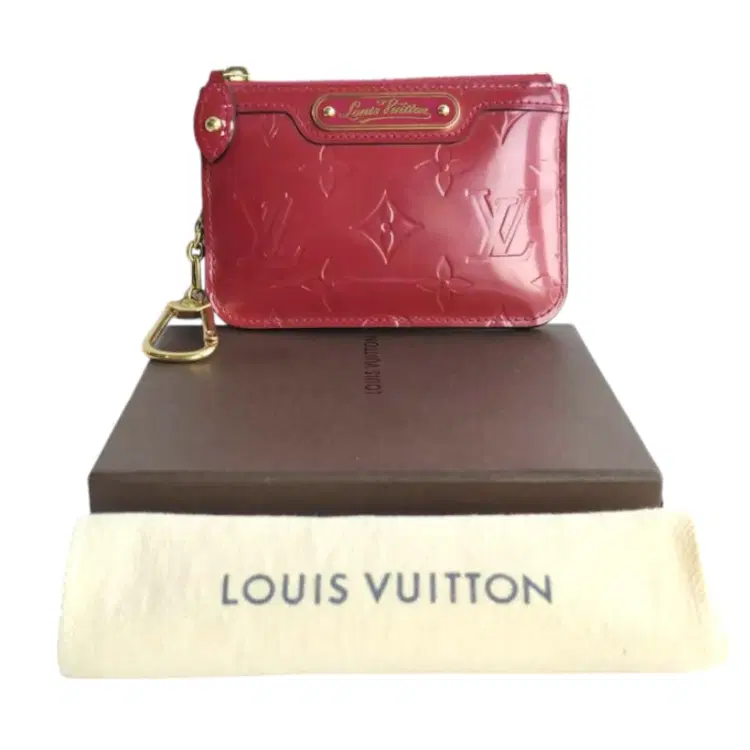 Louis Vuitton Pomme D'Amour Monogram Vernis Key Pouch-Hover-Image