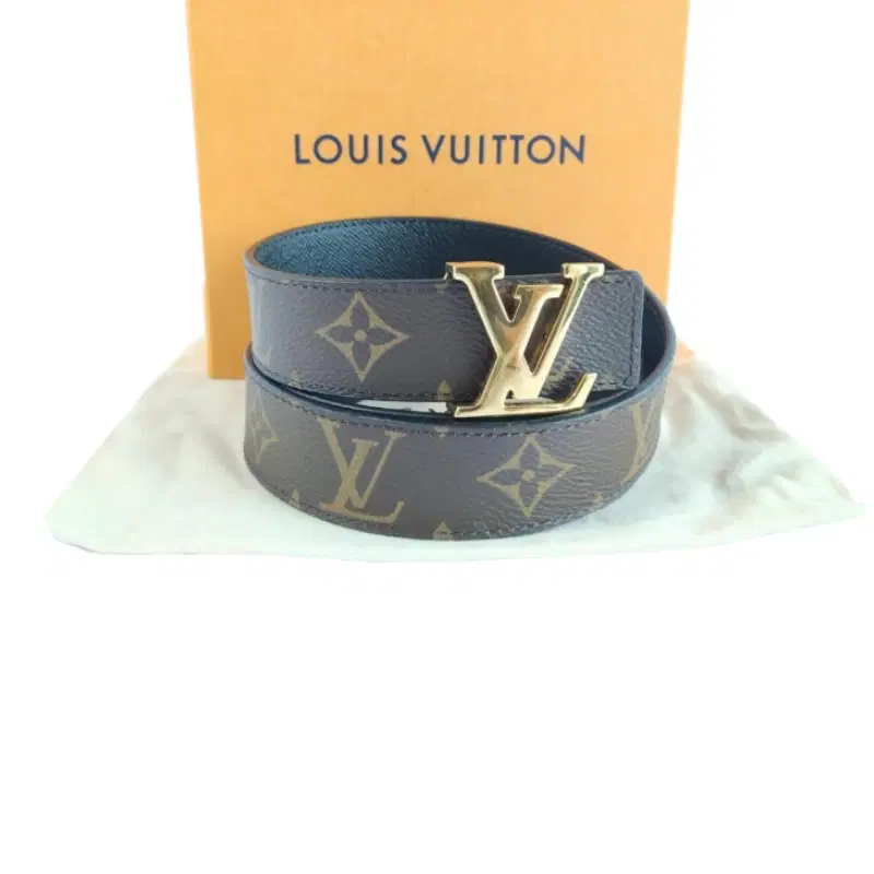 Louis Vuitton Monogram Canvas LV Initials 30 MM Reversible Belt