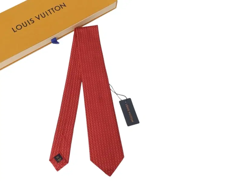 Louis Vuitton Rouge Tie-Hover-Image