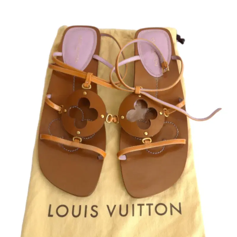 Louis Vuitton Leather T-strap Thong Brown Sandals