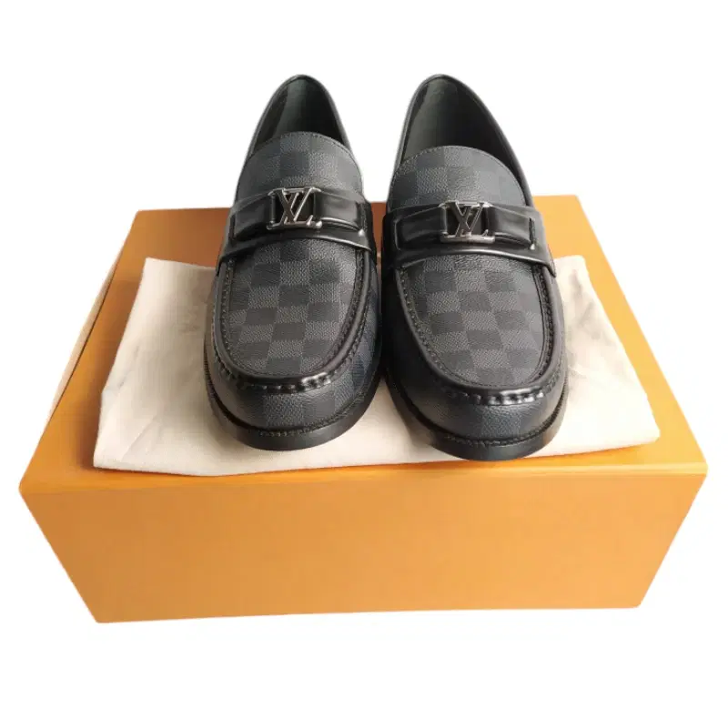 Louis Vuitton Major Loafer