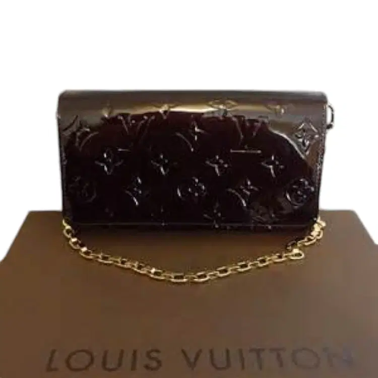 Louis Vuitton Amarante Chain Wallet-Hover-Image