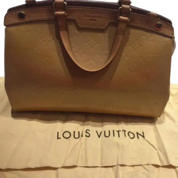 Louis Vuitton Monogram Vernis Brea MM Bag-Hover-Image