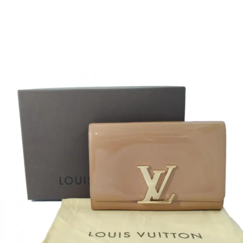 Louis Vuitton Vernis Leather Louise Clutch