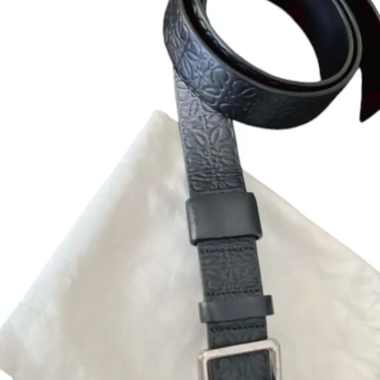 Loewe Logo Leather Square Buckle Belt-Hover-Image
