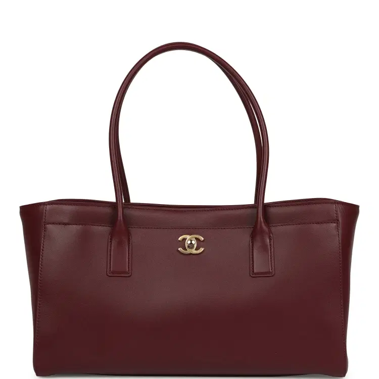 Chanel Small Cerf Shopping Bag Burgundy Calfskin Gold Hardware-Hover-Image