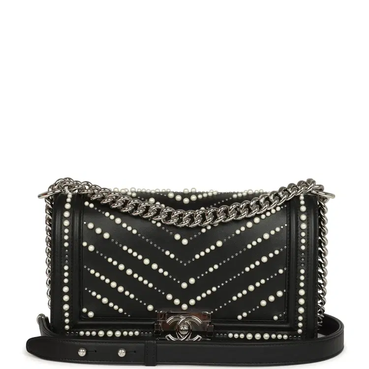 Chanel Medium Boy Bag Black Pearl Chevron Calfskin Silver Hardware-Hover-Image