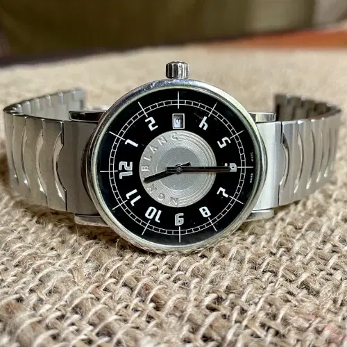 Mont Blanc Summit Watch-Hover-Image