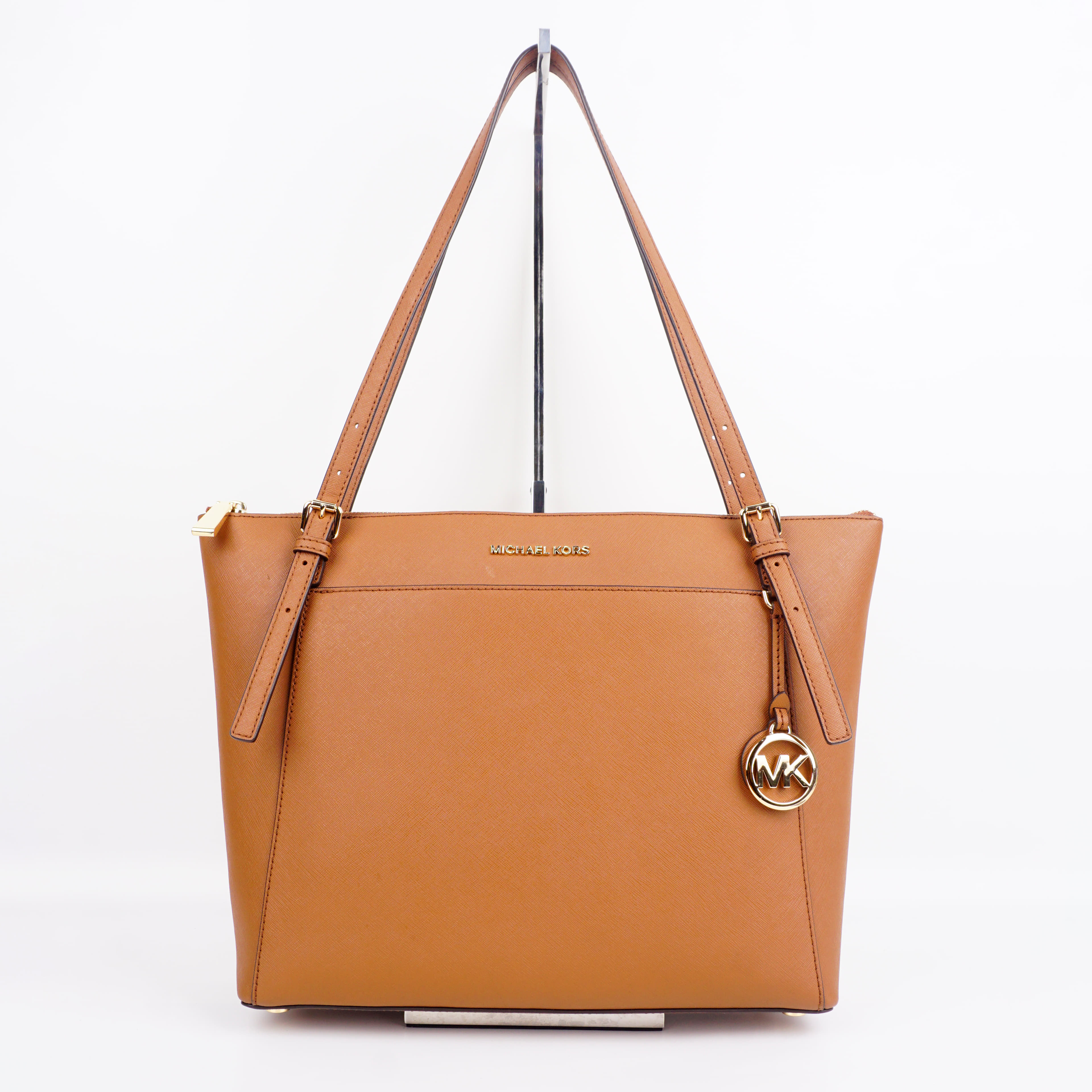 Michael Kors Voyager Large Saffiano Leather Top-Zip Tote Bag