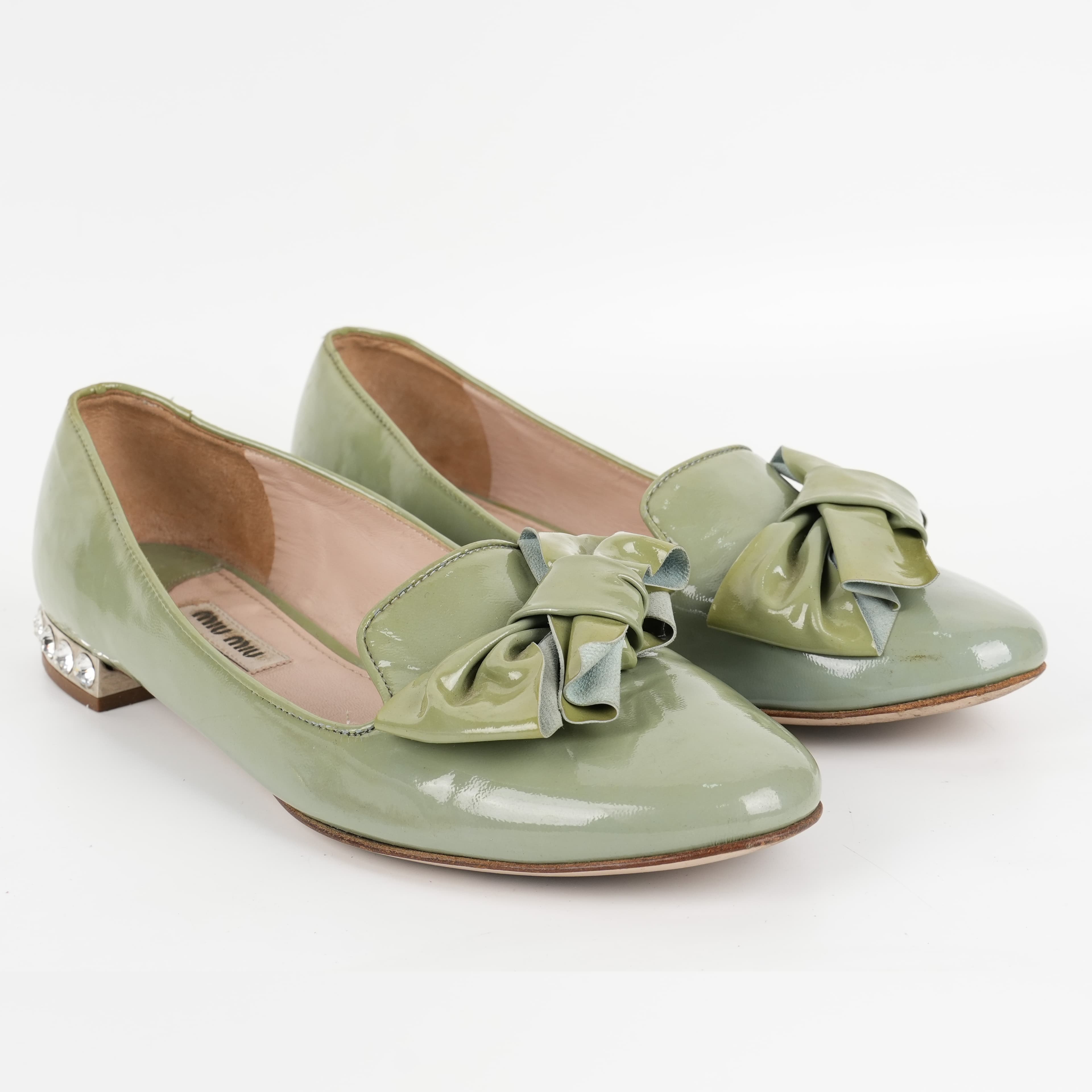 Size 35 - Miu Miu Green Patent Leather Crystal Embellished Bow Ballet Flats