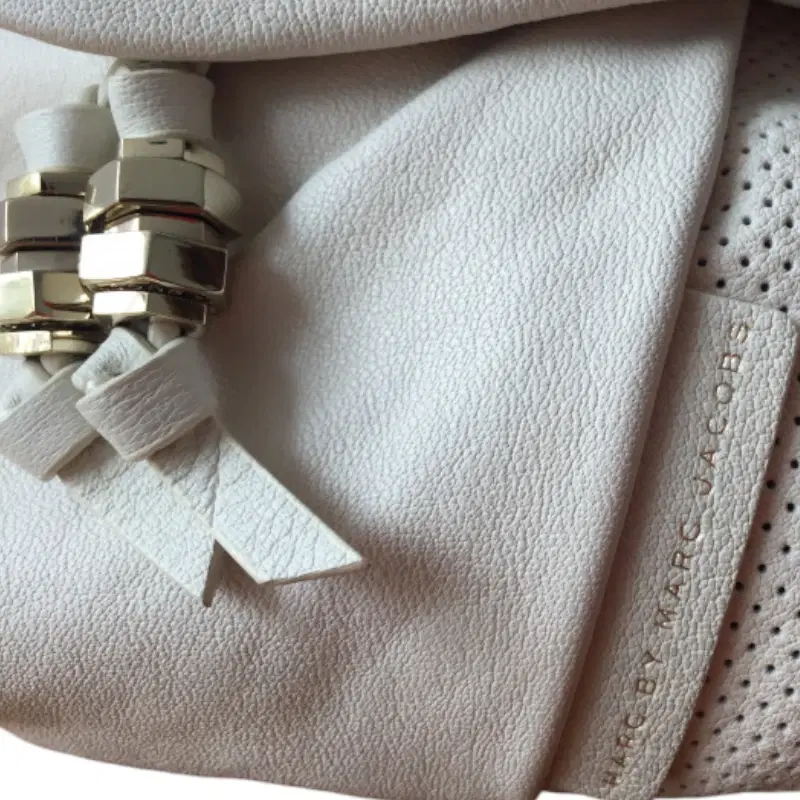 Marc Jacobs White Bow Clutch