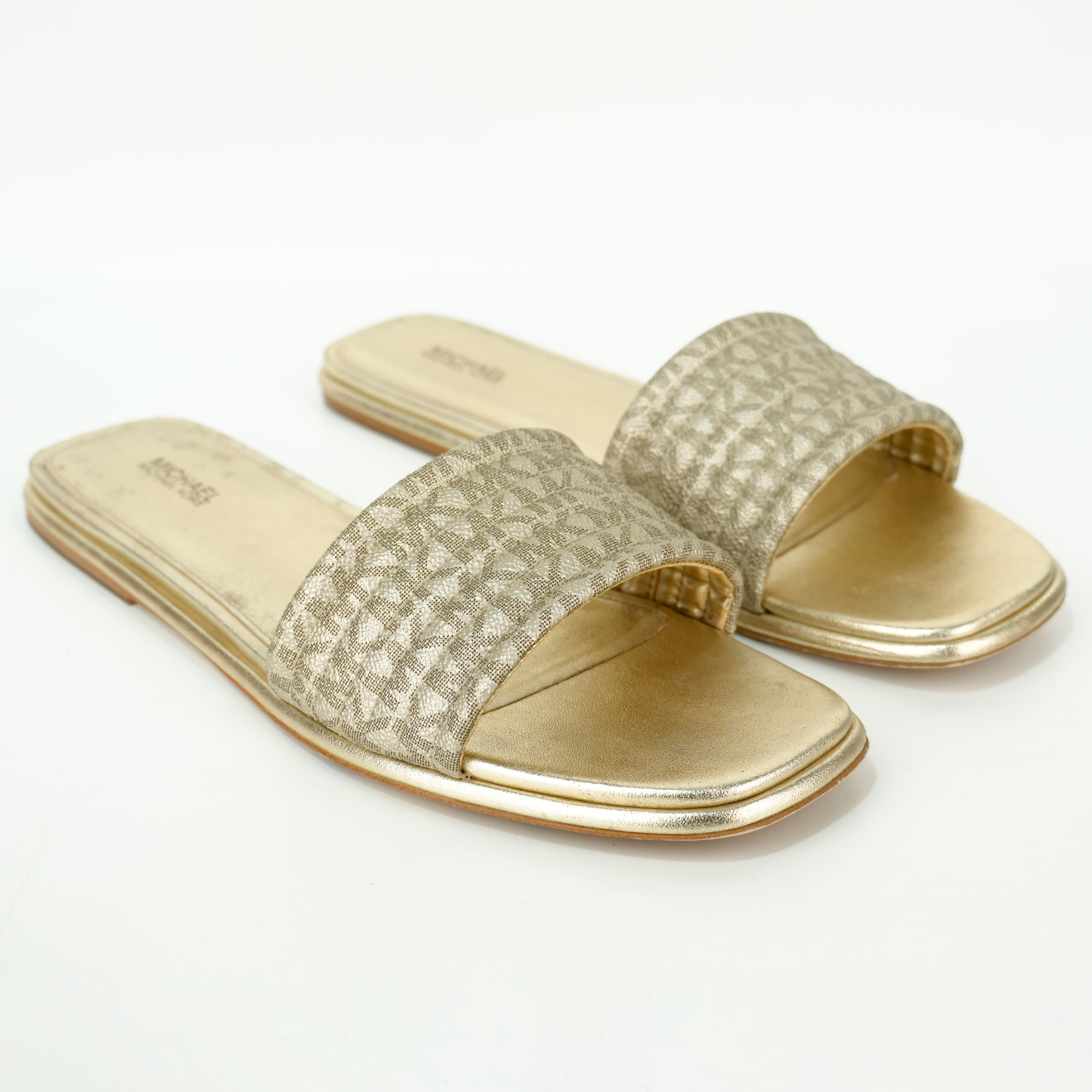 Size 10M - Michael Kors Sadler Quilted Logo Print Flat Sandals