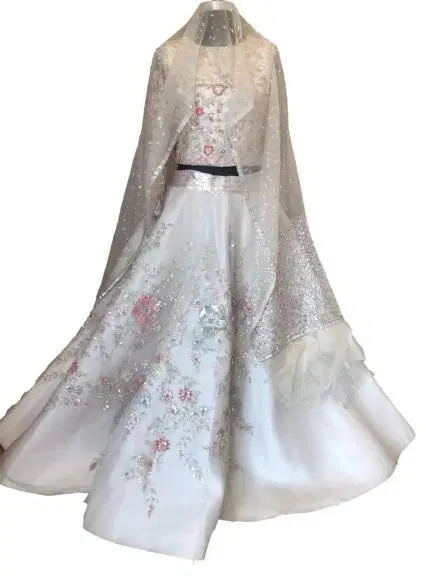Manish Malhotra Lehenga-Hover-Image