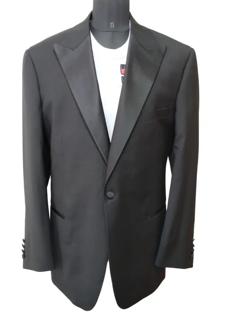Mantoni M40901 Super 140s Wool Suits-Hover-Image