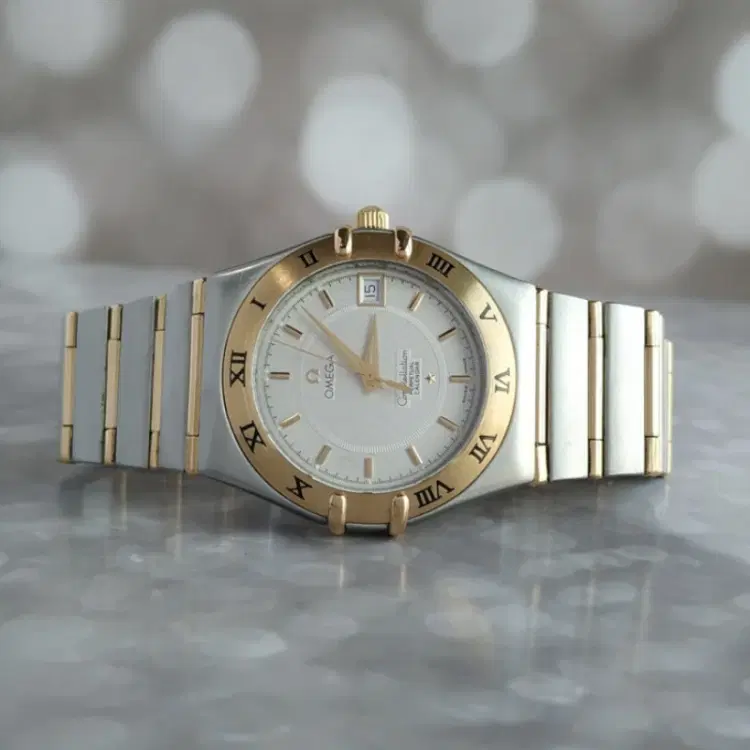 Omega Constellation Perpetual Calendar 35.5 MM-Hover-Image