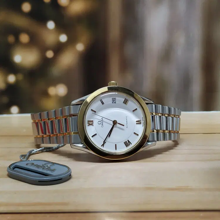 Omega Speedmaster Classic 35MM 18K Gold Watch-Hover-Image