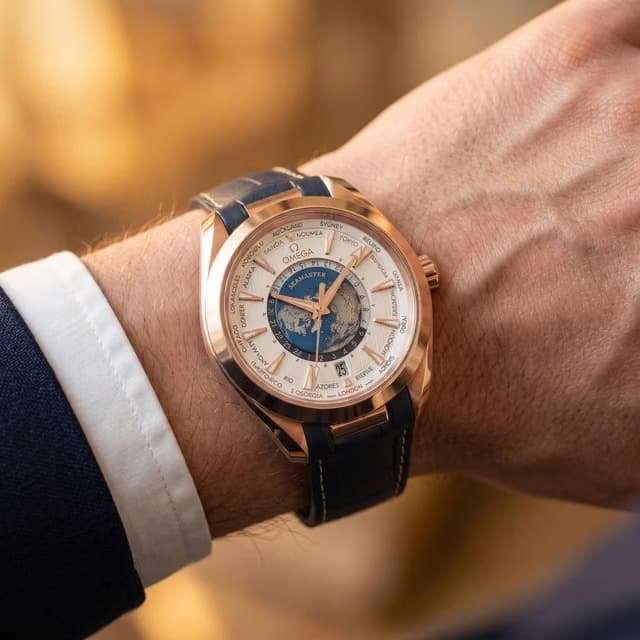 Omega Seamaster Aqua Terra 43 MM Rose Gold Automatic Watch Ref. No 220.53.43.22.02.001-Hover-Image