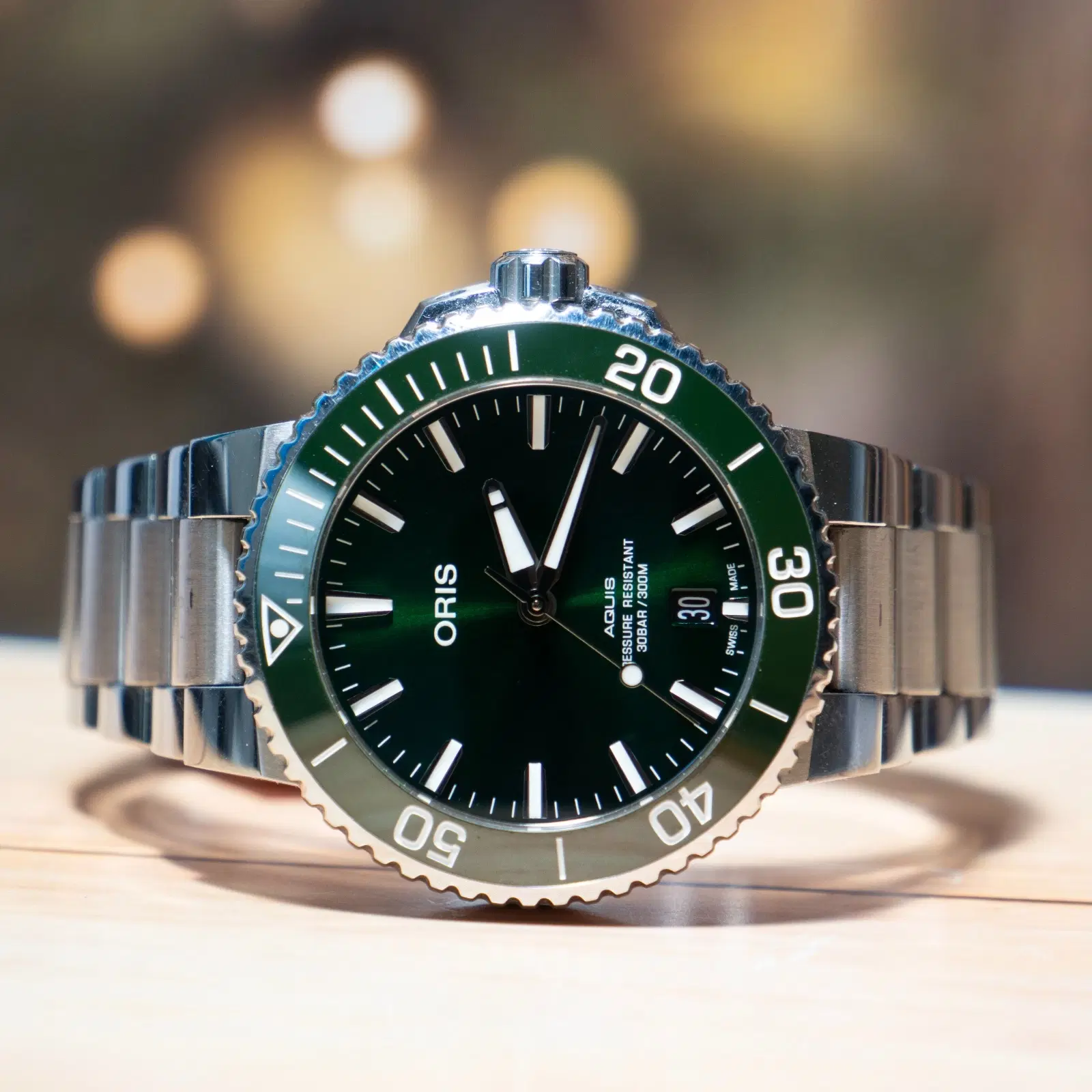 Oris Aquis Date Green Dial Steel Mens Watch