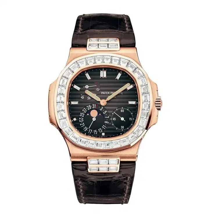 Patek Philippe 5724R-001 Nautilus Self-Winding-Hover-Image