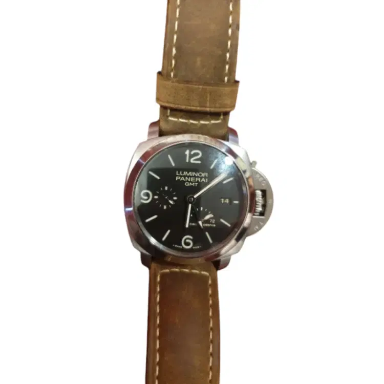 Panerai Luminor GMT Watch-Hover-Image