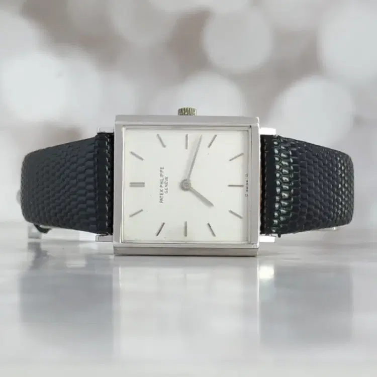 Patek Philippe Square 18K Gold-Hover-Image