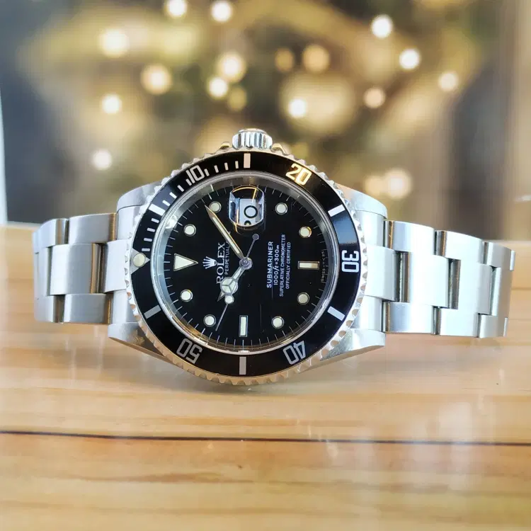 Rolex Submariner 40MM Date Black 16610-Hover-Image