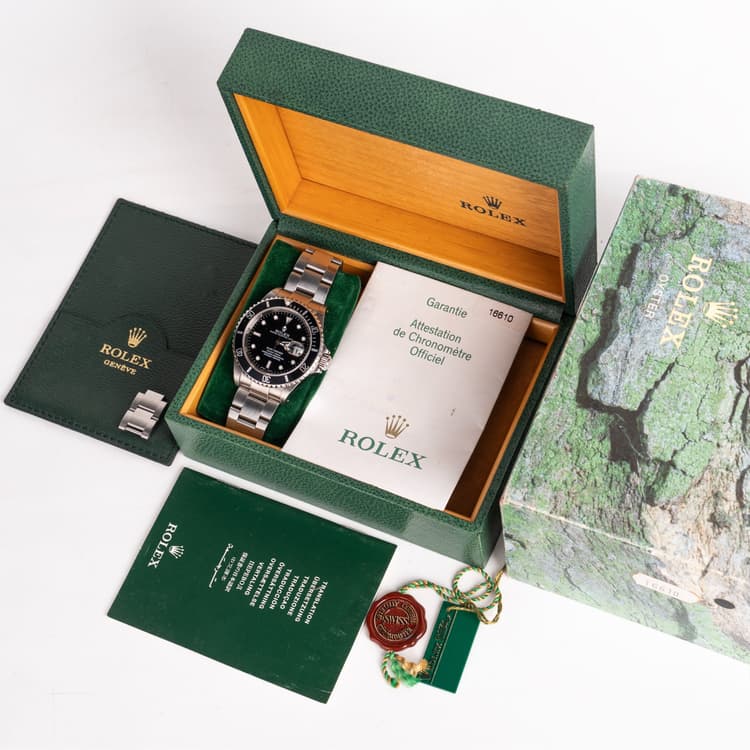 Rolex Submariner Date 40 MM Stainless Steel Oyster Black Dial-Hover-Image