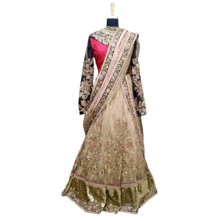 Sabyasachi Lahenga-Hover-Image