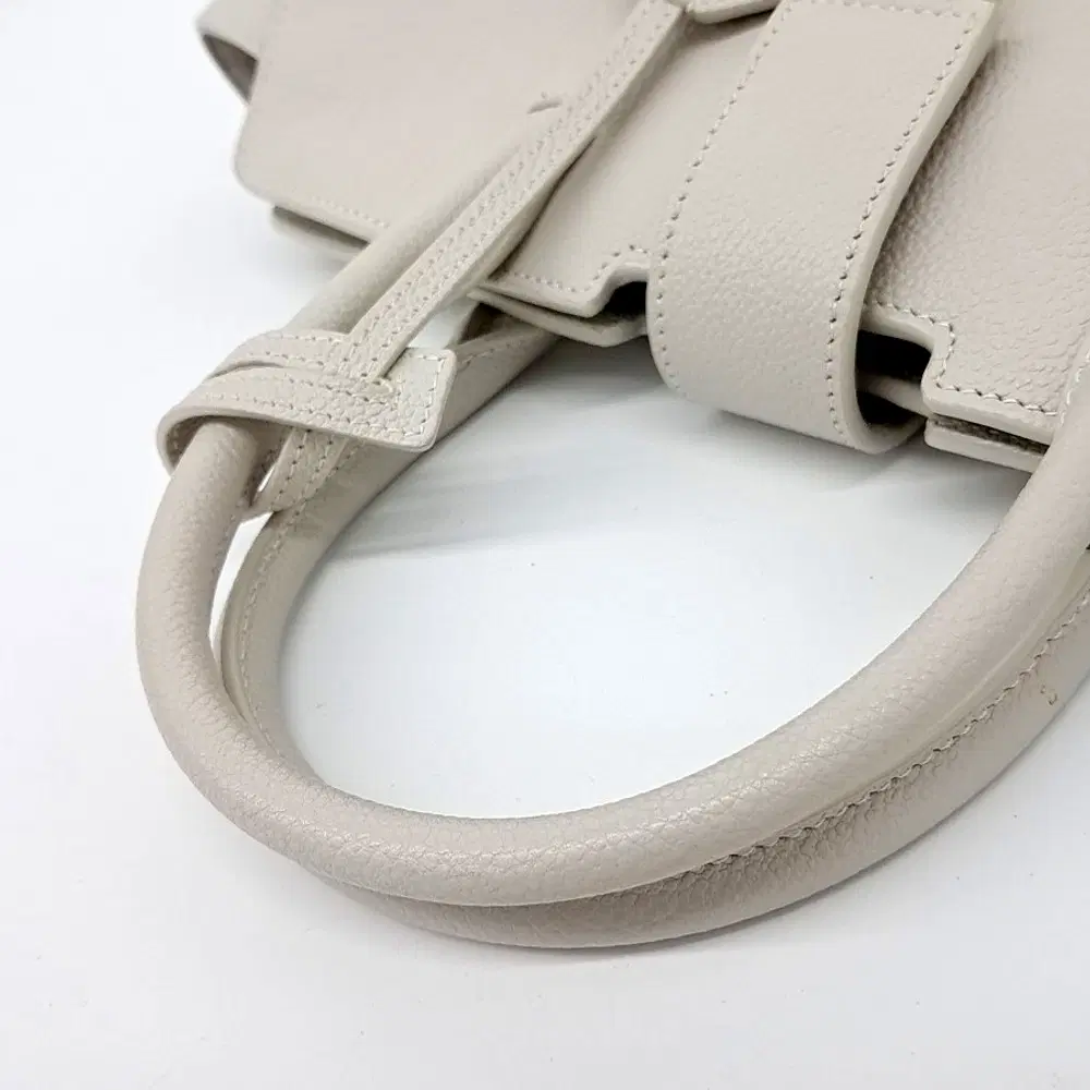 main-slider-image-1