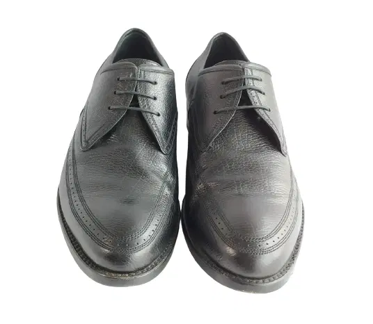 Salvatore Ferragamo Black Leather Lace-Up Oxfords Shoes Size / 7.5 EEE