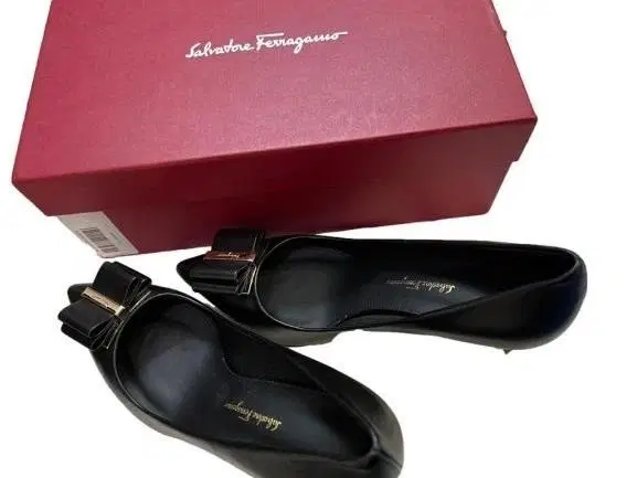 Salvatore Ferragamo Zeri Double Bow Leather Mid-Heel Pumps