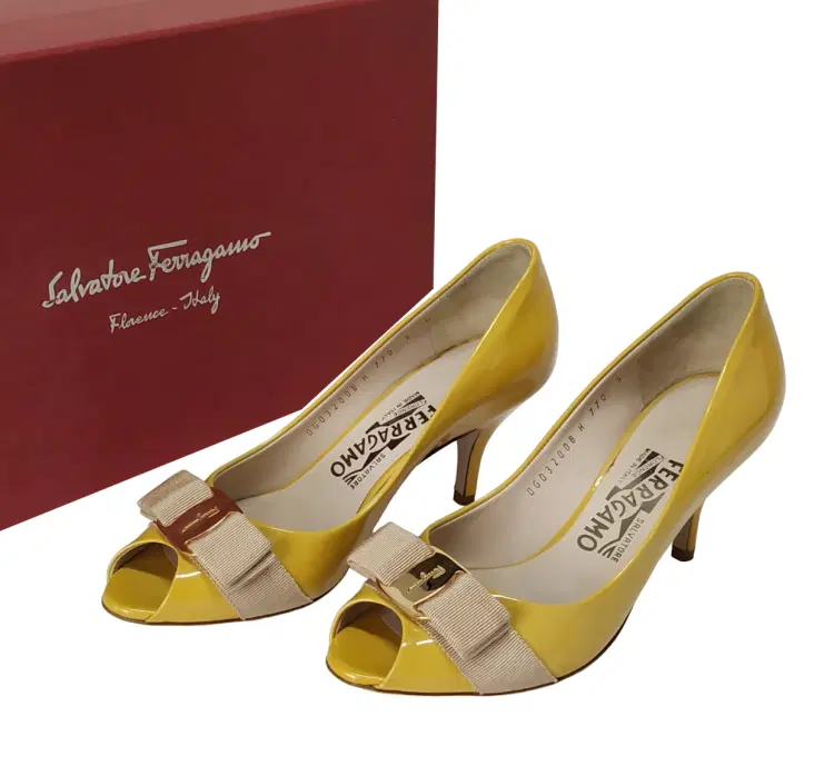Size 5 - Salvatore Ferragamo Patent Leather Vara Bow Peep Toe Pumps-Hover-Image