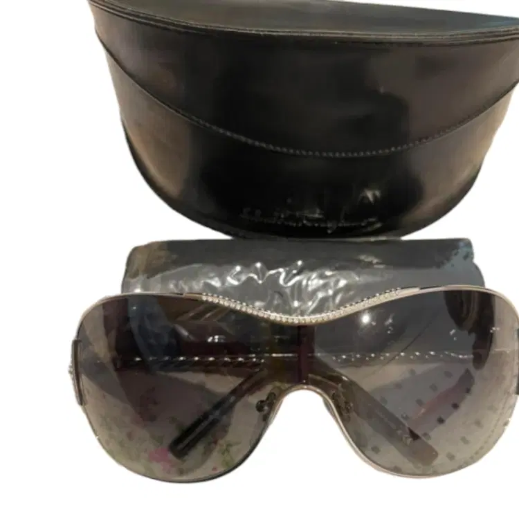 Salvatore Ferragamo FE 1176B Sunglasses-Hover-Image