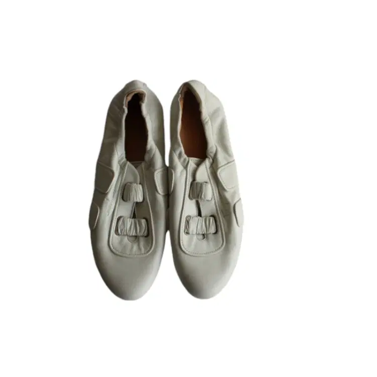 Salvatore Ferragamo White Sneakers | Luxepolis.com-Hover-Image