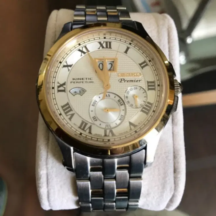Seiko Two Tone Watch-Hover-Image