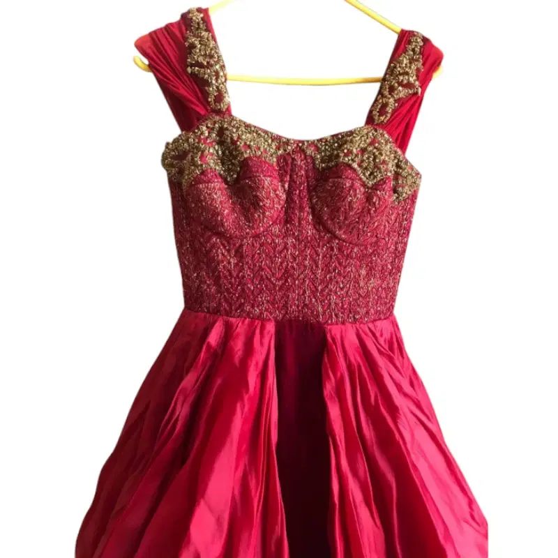 Shantanu and Nikhil Gown