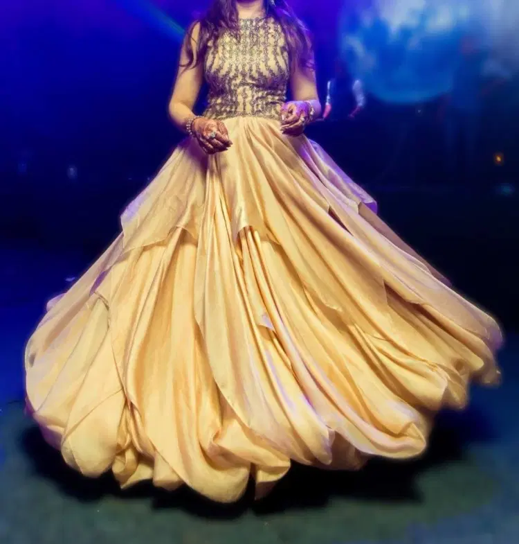Shantanu & Nikhil Lahenga-Hover-Image