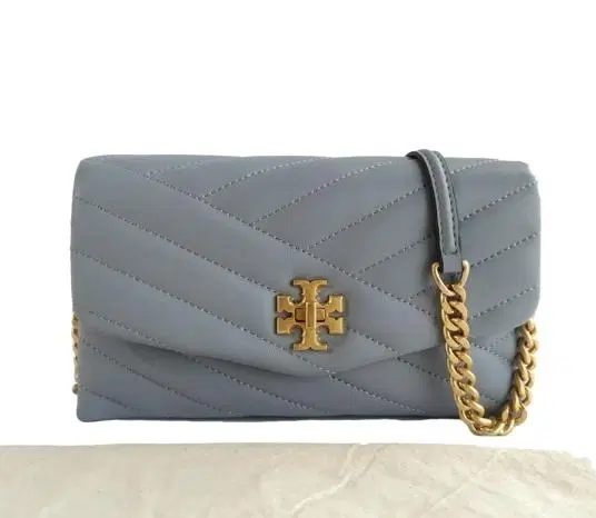 Tory Burch Kira Chevron Wallet on Chain