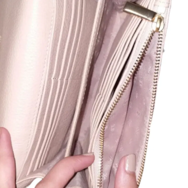 Tory Burch Charlie Flat Wallet