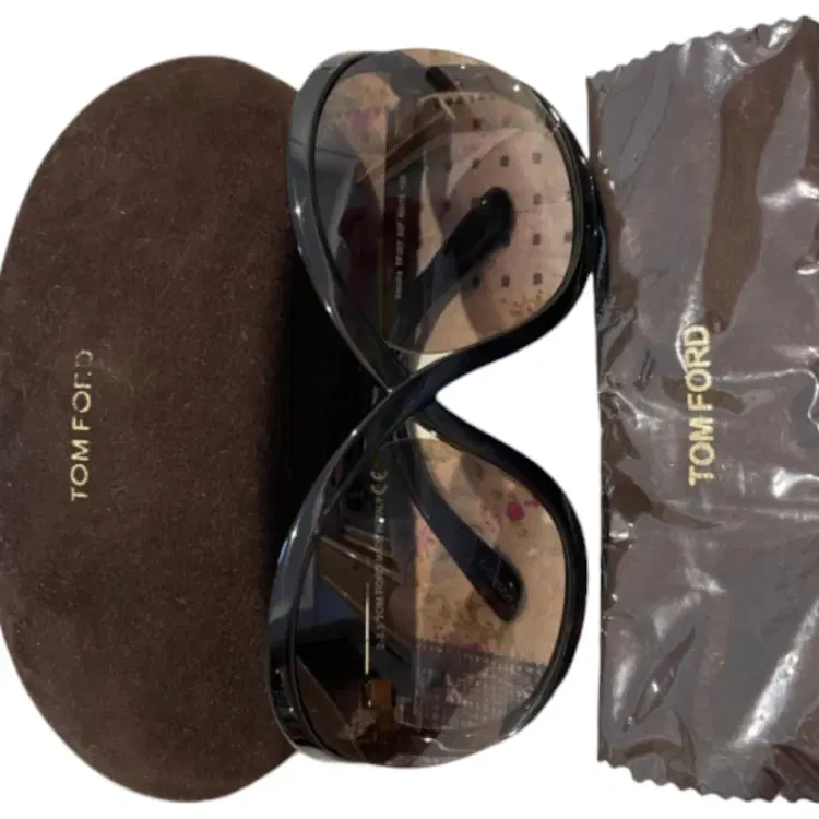 Tom Ford Sandra Sunglasses-Hover-Image