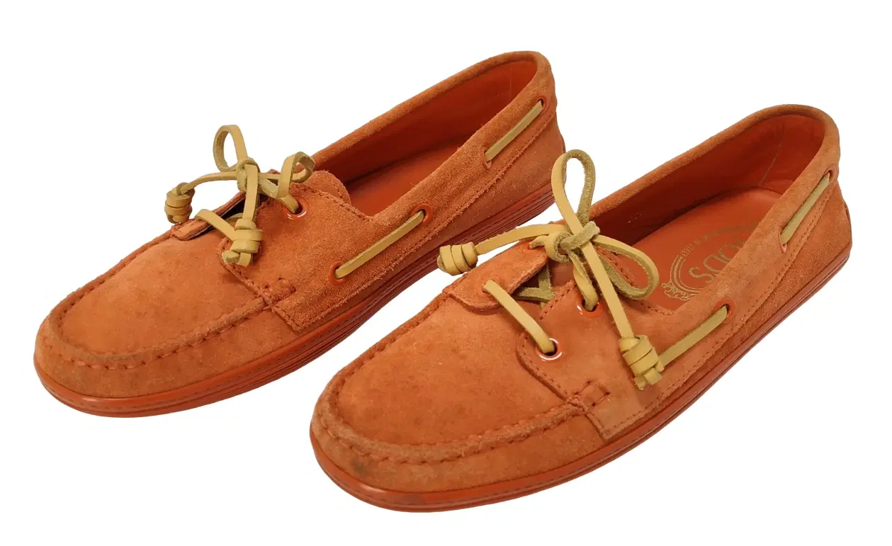 Size 38.5 - Tods Suede Knot Detail Leather Loafer