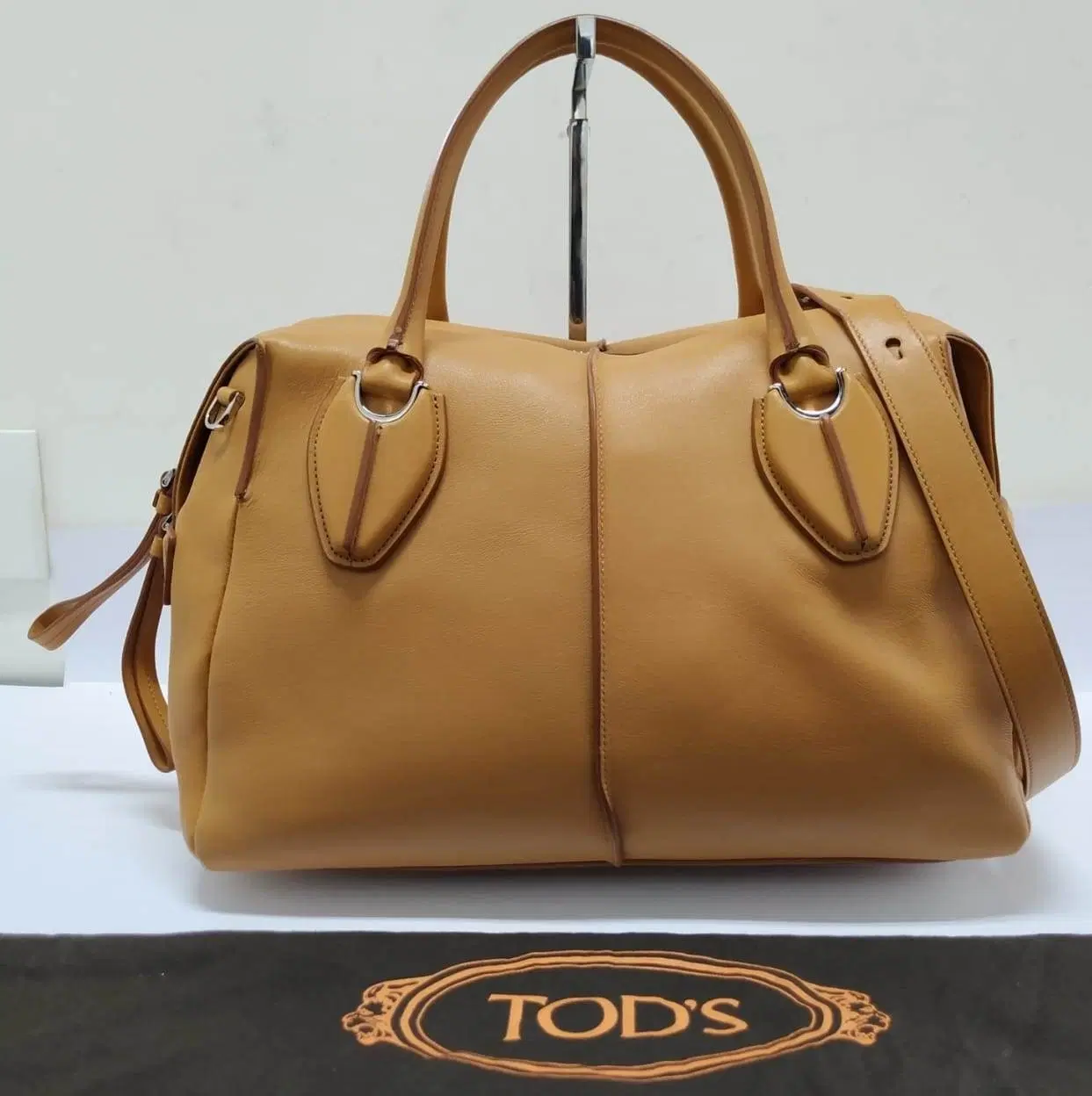 Tods D Styling Tan Leather Bowler Bag