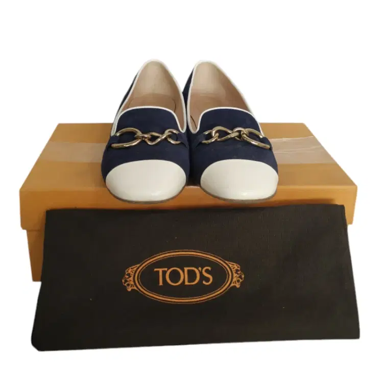 Tods Chain Detail Ballerinas-Hover-Image