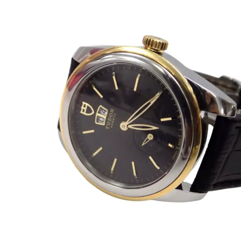 Tudor Glamour Double Date