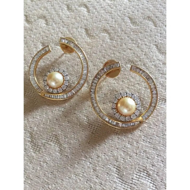 Pearl and Diamond Gold Earrings-Hover-Image