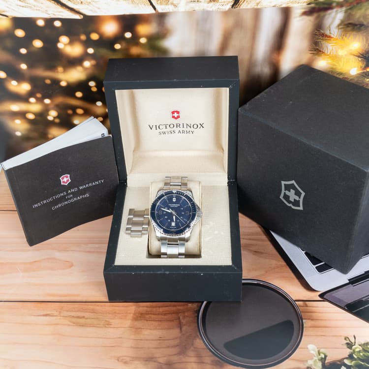 Victorinox Maverick 43 MM Silver Stainless Steel Quartz-Hover-Image